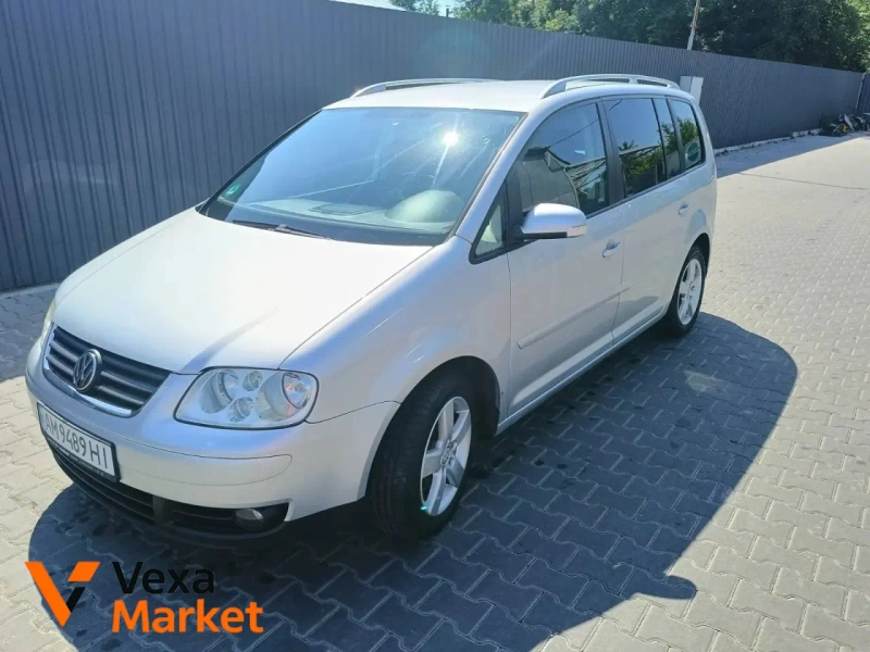 Volkswagen Touran 2006 1.4 Бензин Сірий — фото 2