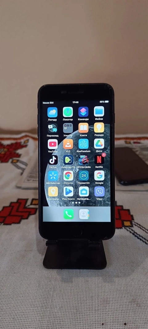 Вживаний Apple iPhone 8 Plus 256 гб.