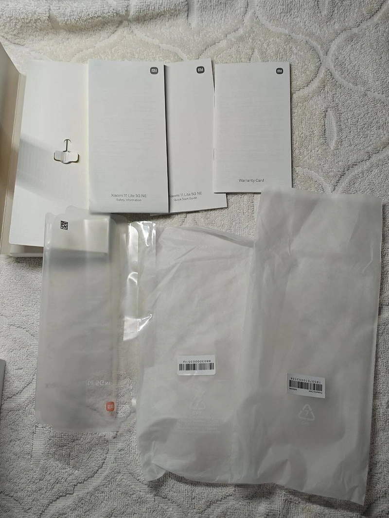 Xiaomi 11 Lite 5G NE Truffle Black (вживаний) — фото 6