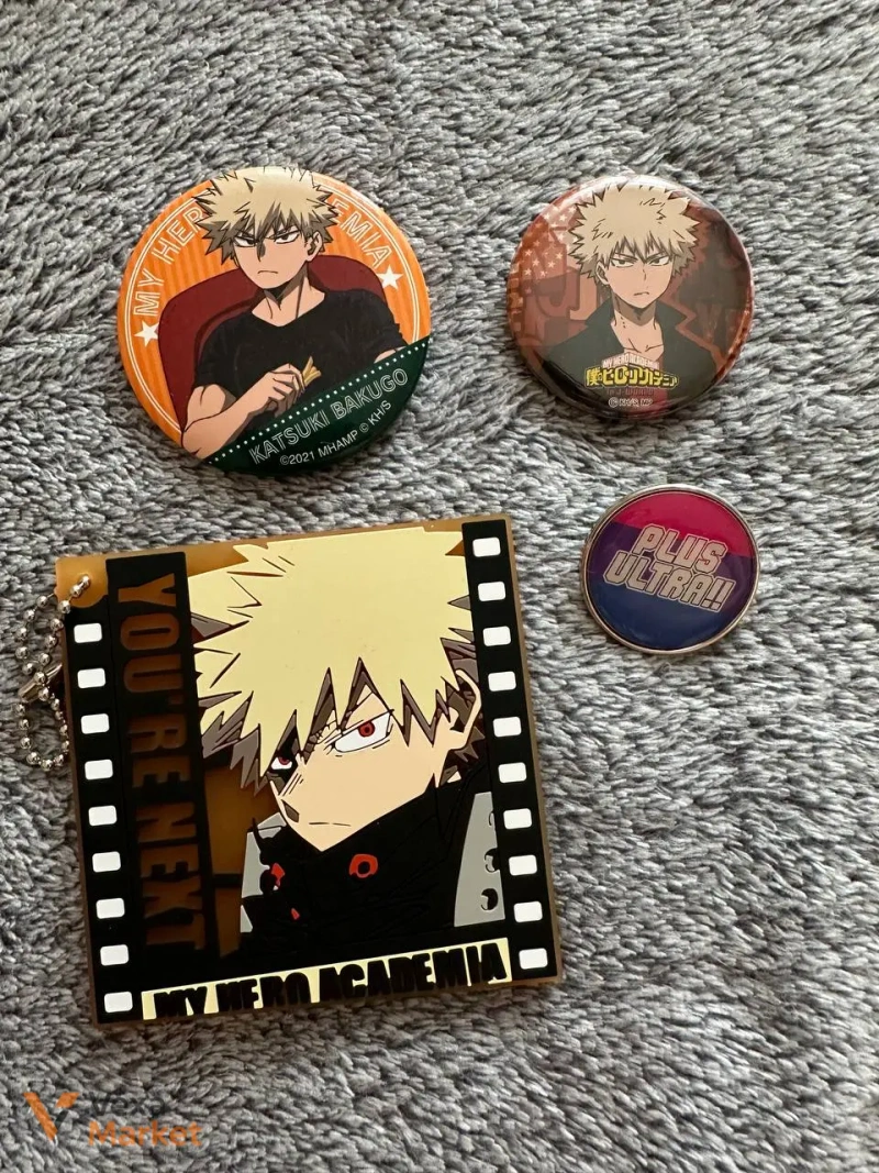 Залишки мерчу My Hero Academia: листівки, шикіши, світильник, подушка, брелок, пін, значки — фото 3