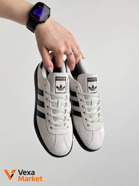 Жіночі кросівки Adidas