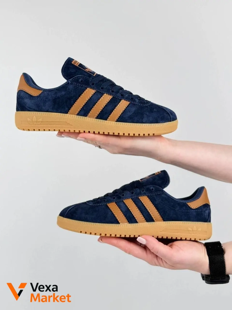 Жіночі кросівки Adidas — фото 3