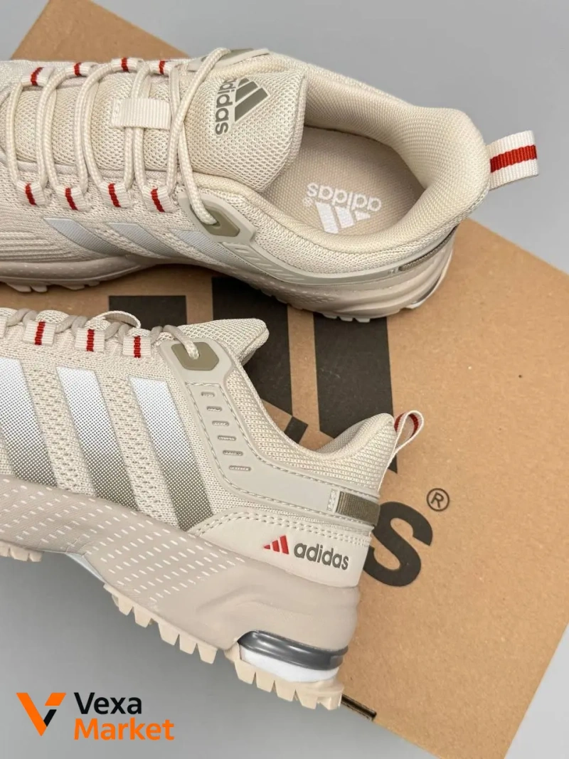 Жіночі кросівки Adidas — фото 4
