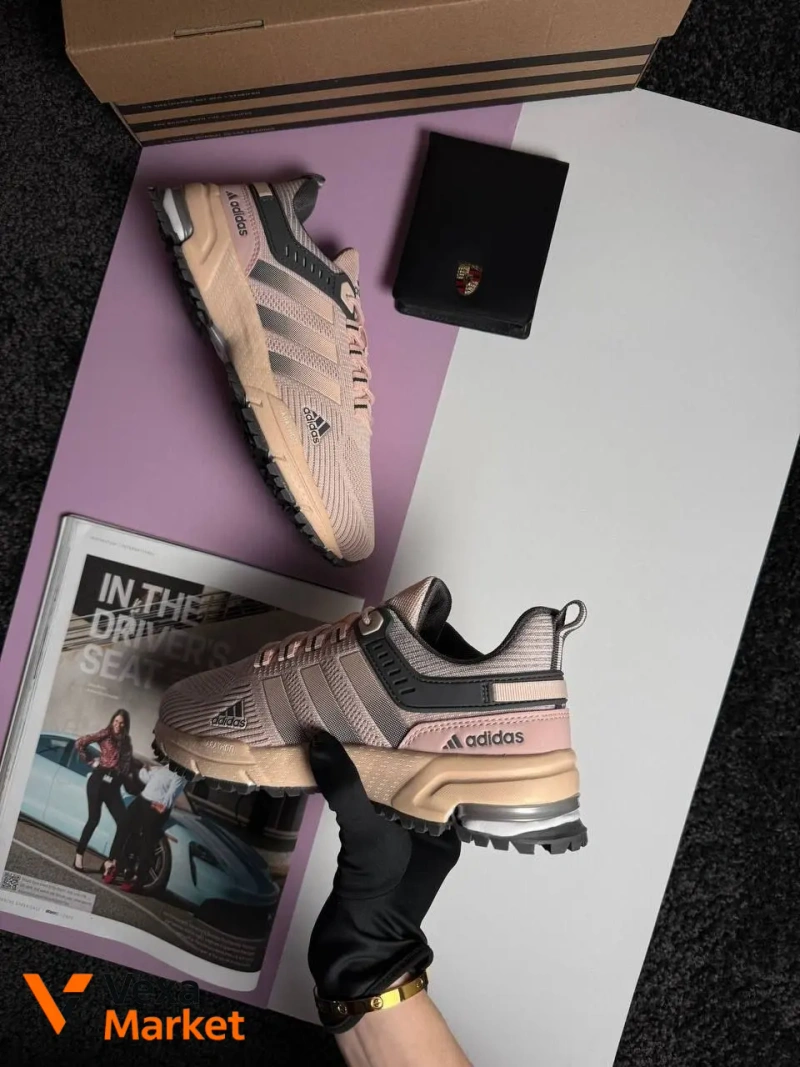 Жіночі кросівки Adidas — фото 5