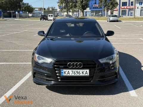 Audi A6 2014 Бензин 3 л. Чорний