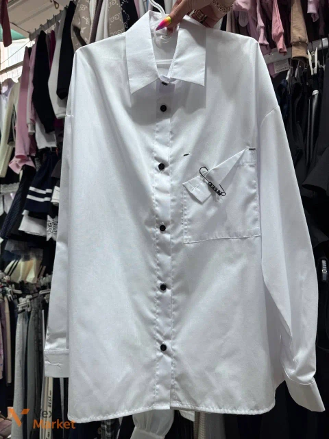 Базова сорочка oversize білого кольору з котону для дівчинки-підлітка
