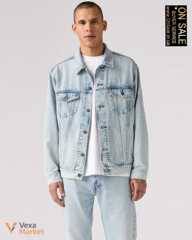 Чоловіча джинсова куртка Levi's® RELAXED FIT TRUCKER світло-блакитна — фото 2