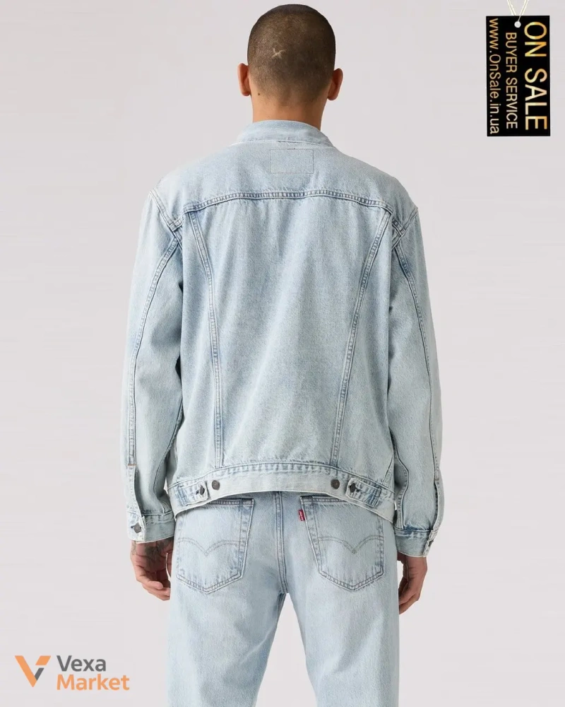 Чоловіча джинсова куртка Levi's® RELAXED FIT TRUCKER світло-блакитна — фото 3