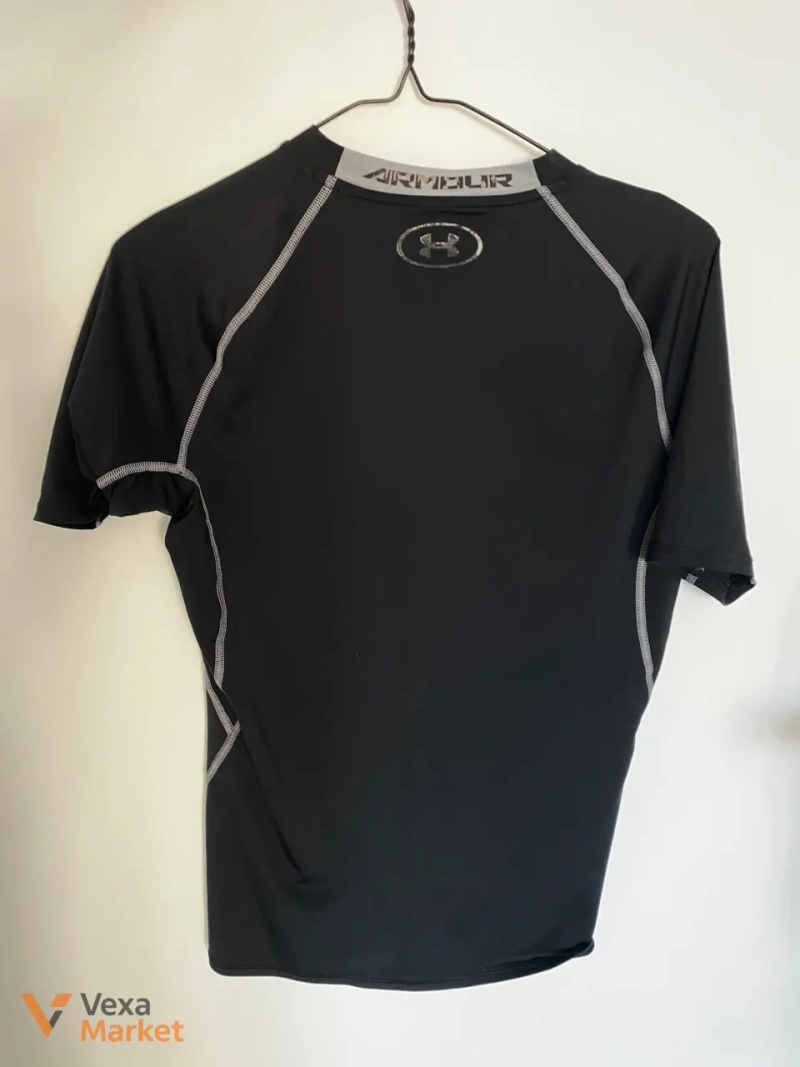 Чорна компресійна футболка Under Armour HeatGear, розмір М — фото 2