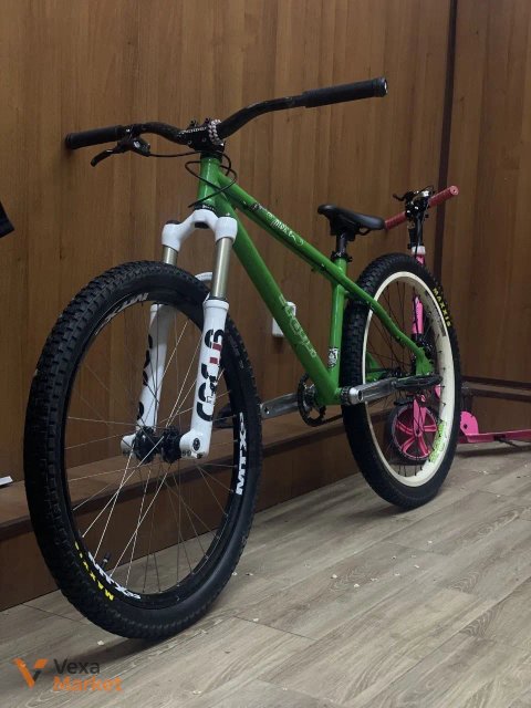 Dirt Hardtail Spank Smoke
