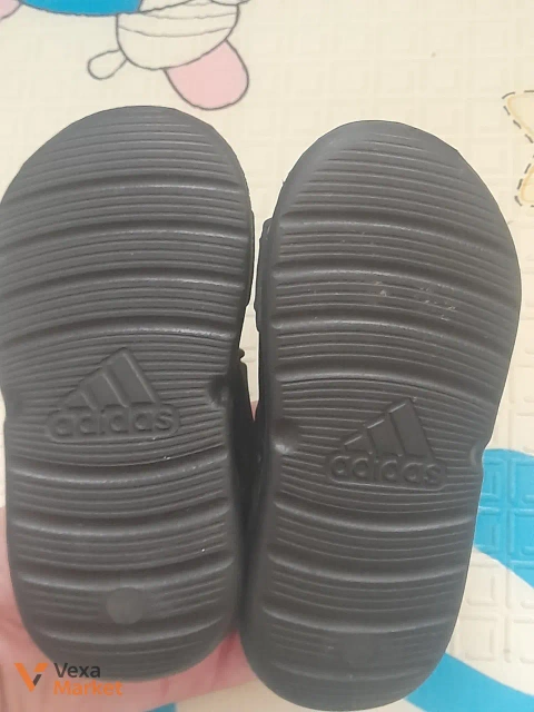 Дитячі сандалі Adidas розмір 22