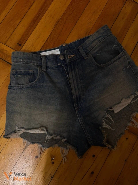 Джинсовые шорты Zara 36