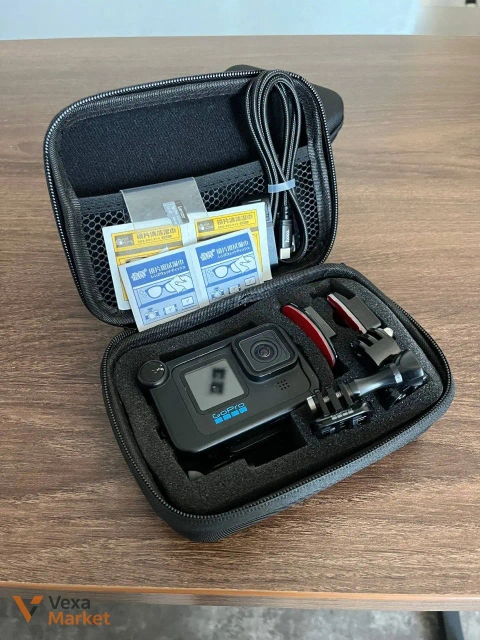 Екшн-камера GoPro Hero 11 з медіамодулем