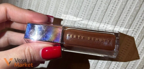 Fenty Beauty Блиск для губ Fenty Glow 01