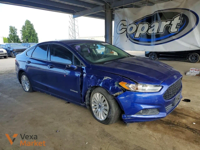 Ford Fusion SE Hybrid 2016 — фото 2