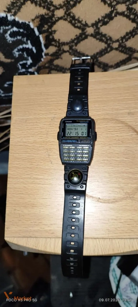Годинник Casio з калькулятором