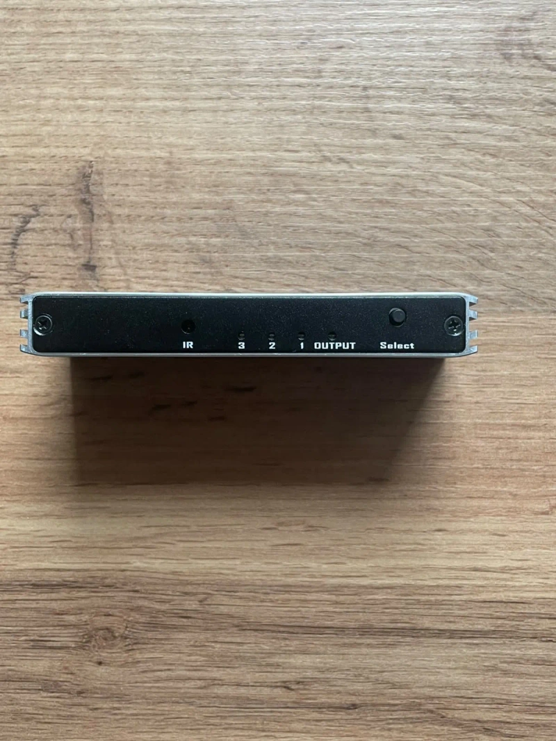 HDMI 2.0 перемикач 3x1 4K@120Hz з пультом ДК — фото 7