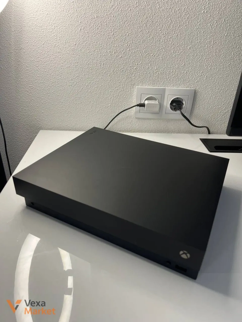 Игровая приставка Xbox One X 1000GB — фото 3