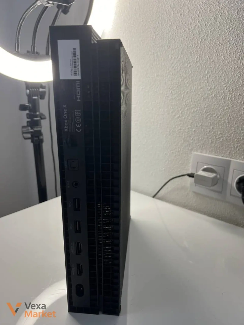 Игровая приставка Xbox One X 1000GB — фото 5