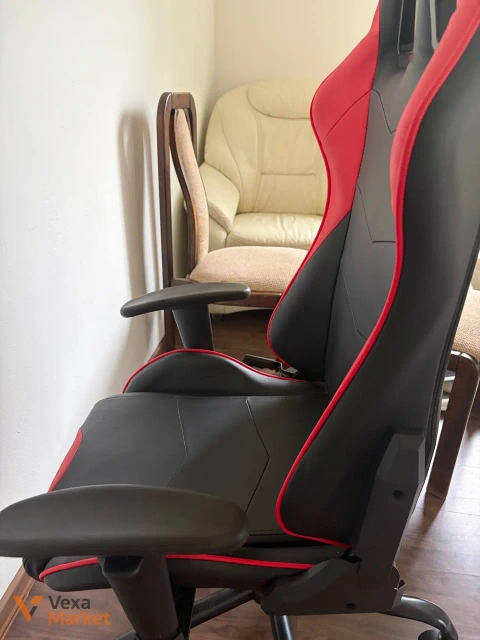 Игровое кресло красное
