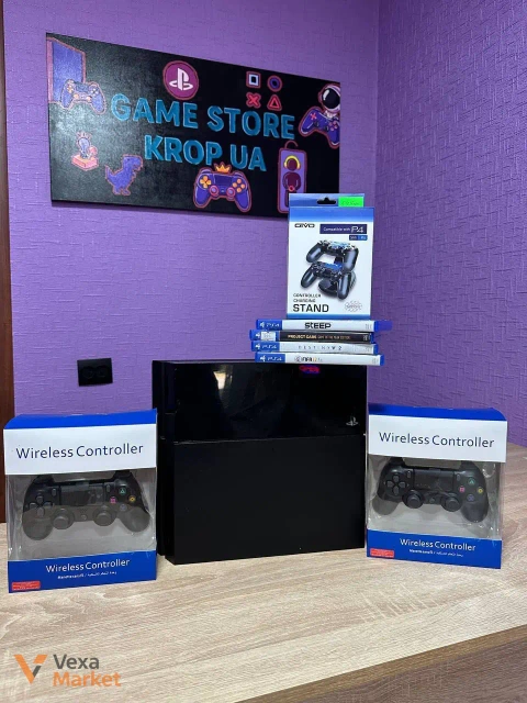 Игровой набор PS4 с 2 геймпадами, зарядной станцией и 4 играми