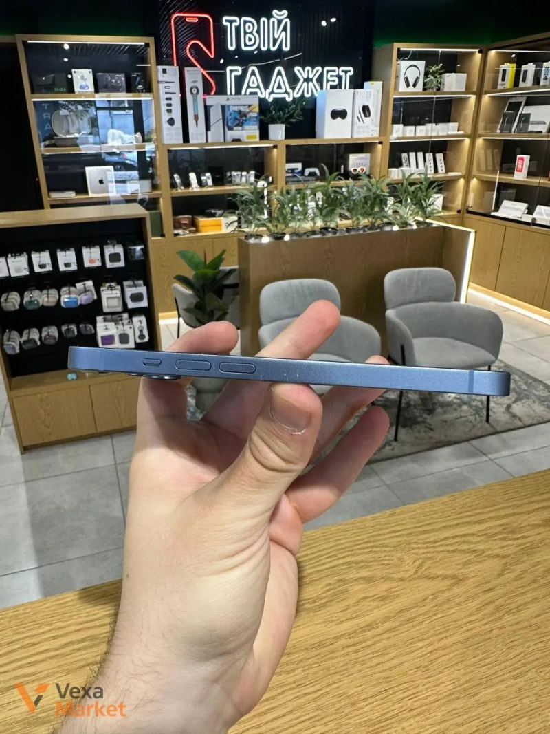iPhone 14 128GB Blue eSIM вживаний — фото 4