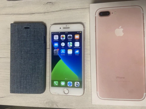 Iphone 7+ plus rose gold