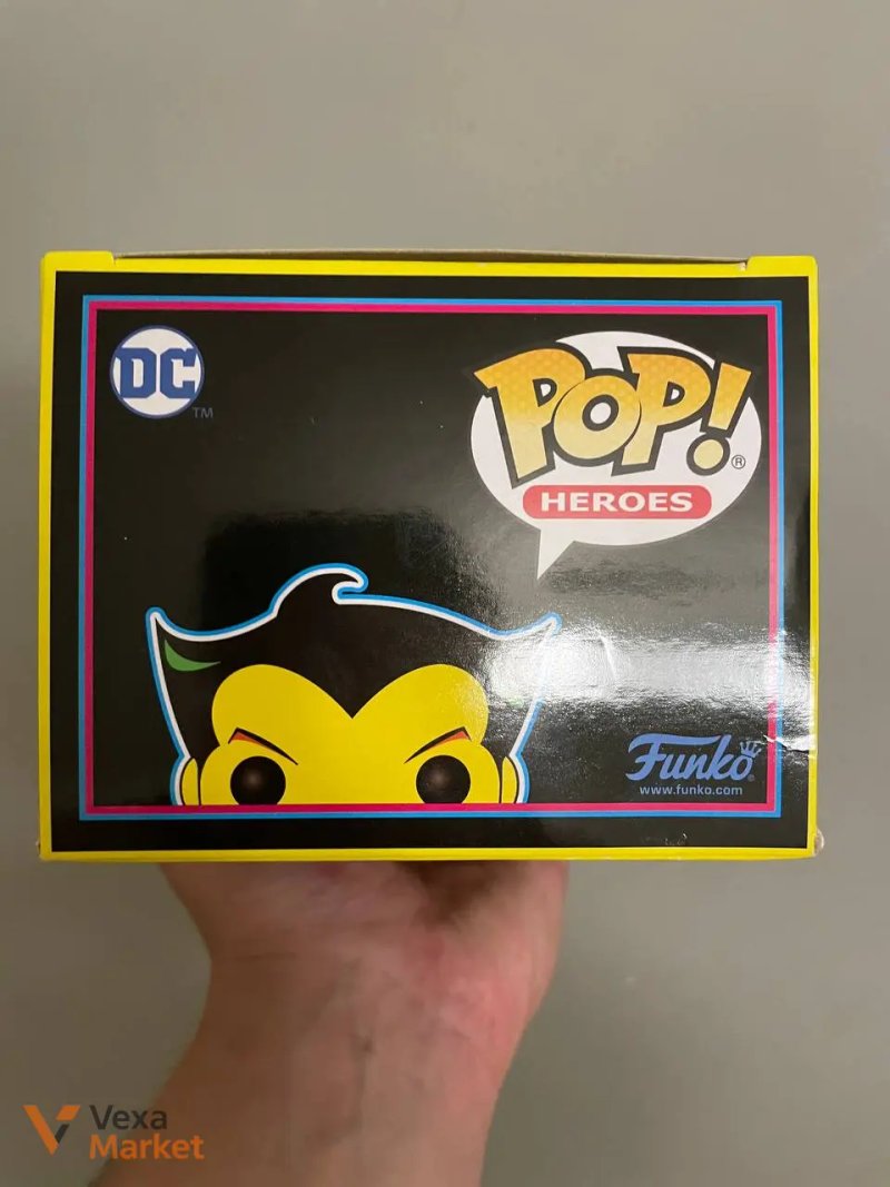 Колекційна фігурка Funko Pop! Heroes DC «The Joker» No375, лімітована версія SDCC 2022 — фото 5
