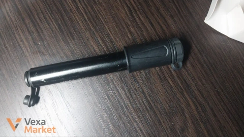 Компактний ручний насос для велосипеда