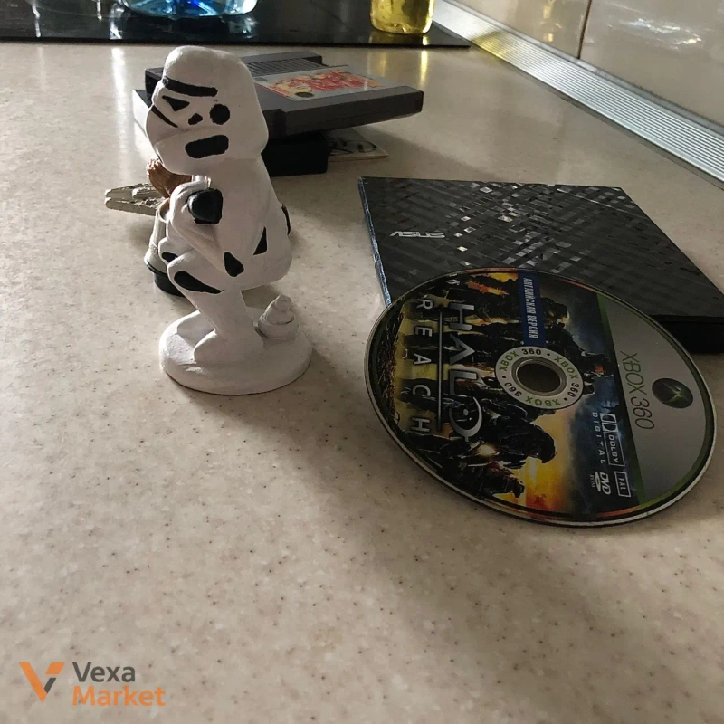Комплект: игра на NES, внешний дисковод Micro USB, игра на Xbox 360 HALO, фигурки Star Wars — фото 3