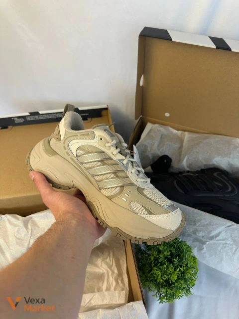 Кросівки Adidas Shadow Fever