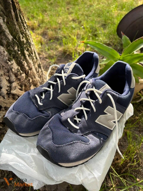 Кросівки New Balance 373, розмір 39