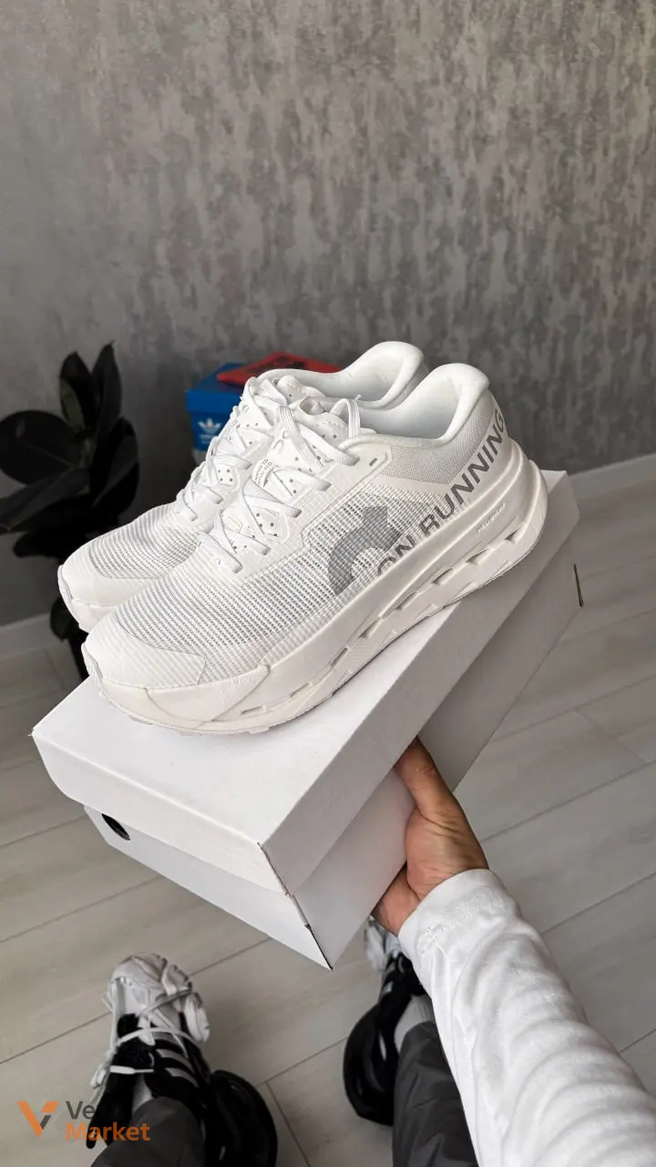 Кросівки ON Cloudtilt Cloudrunner White — фото 4