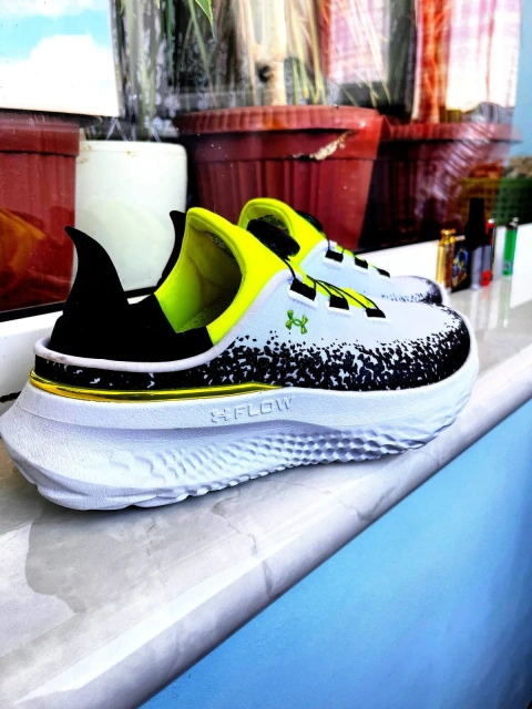 Кроссовки женские Under Armour Slip Speed, размер 38