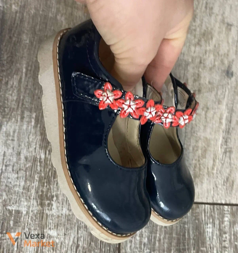 Лаковані туфлі Clarks розмір 23 — фото 2