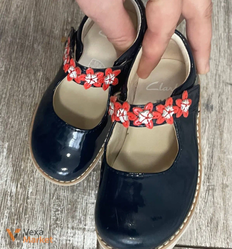 Лаковані туфлі Clarks розмір 23 — фото 3