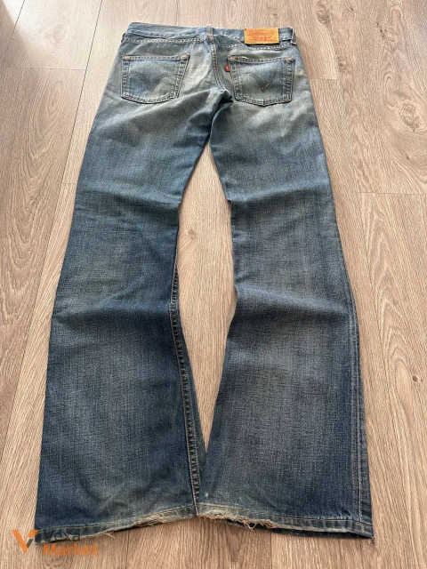 Levis bootcut jeans