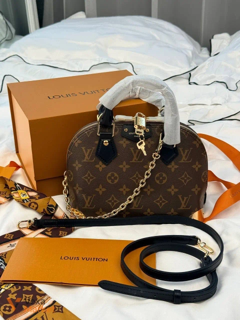 Louis Vuitton Alma Trunk шкіра та канва