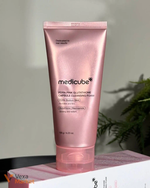 Medicube PDRN Pink Glutathione Capsule Cleansing Foam очищувальна пінка для обличчя 120 г