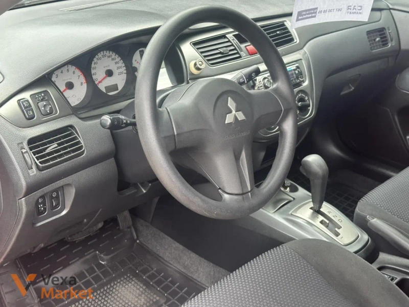 Mitsubishi Lancer 2008 1.6л Автомат Красный — фото 6