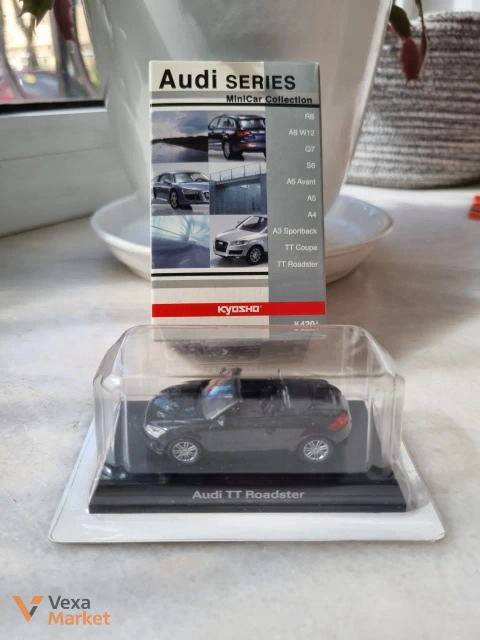 Модель автомобиля Kyosho Audi TT Roadster