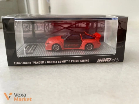 Модель Inno64 AE86 Trueno "Pandem / Rocket" Bunny E. Prime Racing 1:64