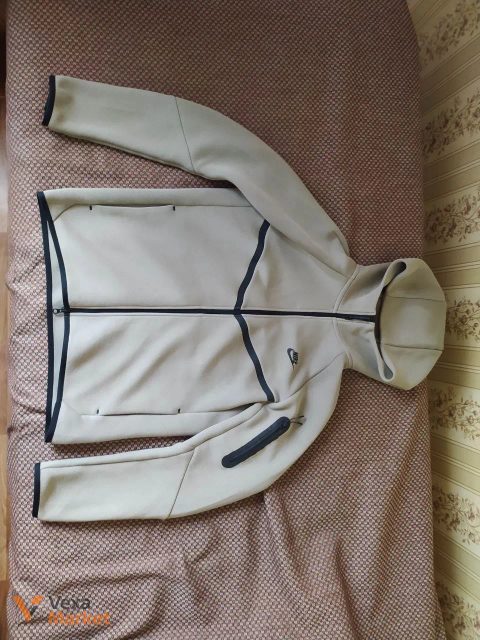 Nike Tech Fleece серый, размер M