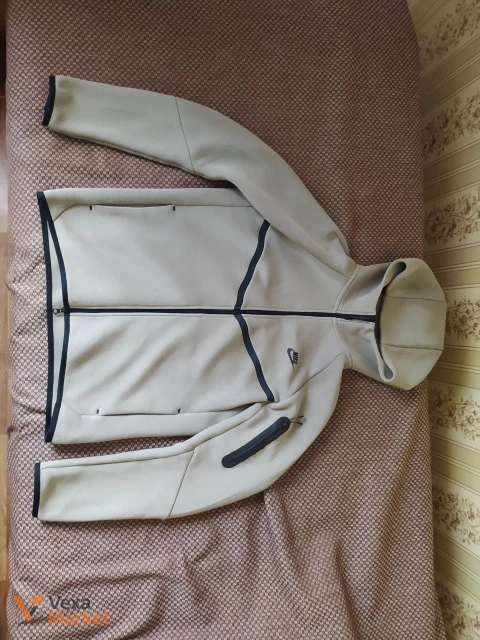 Nike Tech Fleece серый, размер M