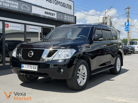 Nissan Patrol 2011 5.6 л Газ/Бензин Чорний
