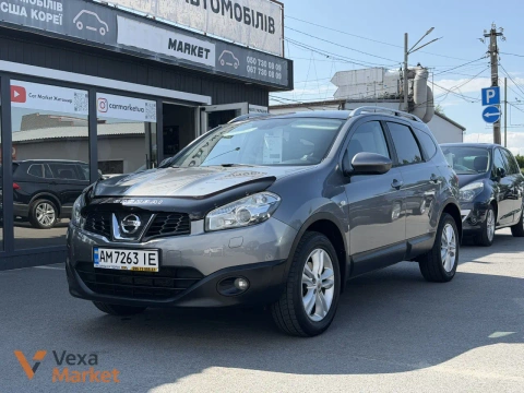 Nissan Qashqai+2 2011 Бензин 2.0 л. Ручна / Механіка Передній Сірий