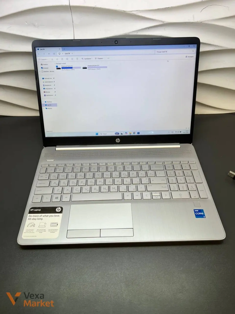 Ноутбук HP Laptop 15 11th Gen Intel Core i5 12GB RAM 256GB SSD Full HD — фото 3