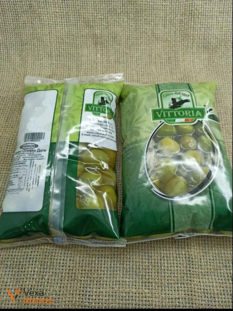 Оливки з кісточкою Vittoria Італія 850г