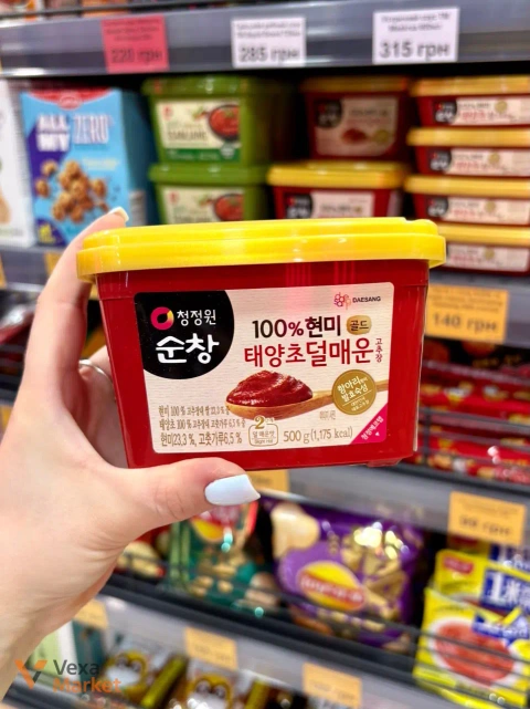 Паста Gochujang Daesang з соєвих бобів та червоного перцю 500г