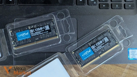 2 планки оперативной памяти Crucial CT16G48C4055 DDR5 16GB